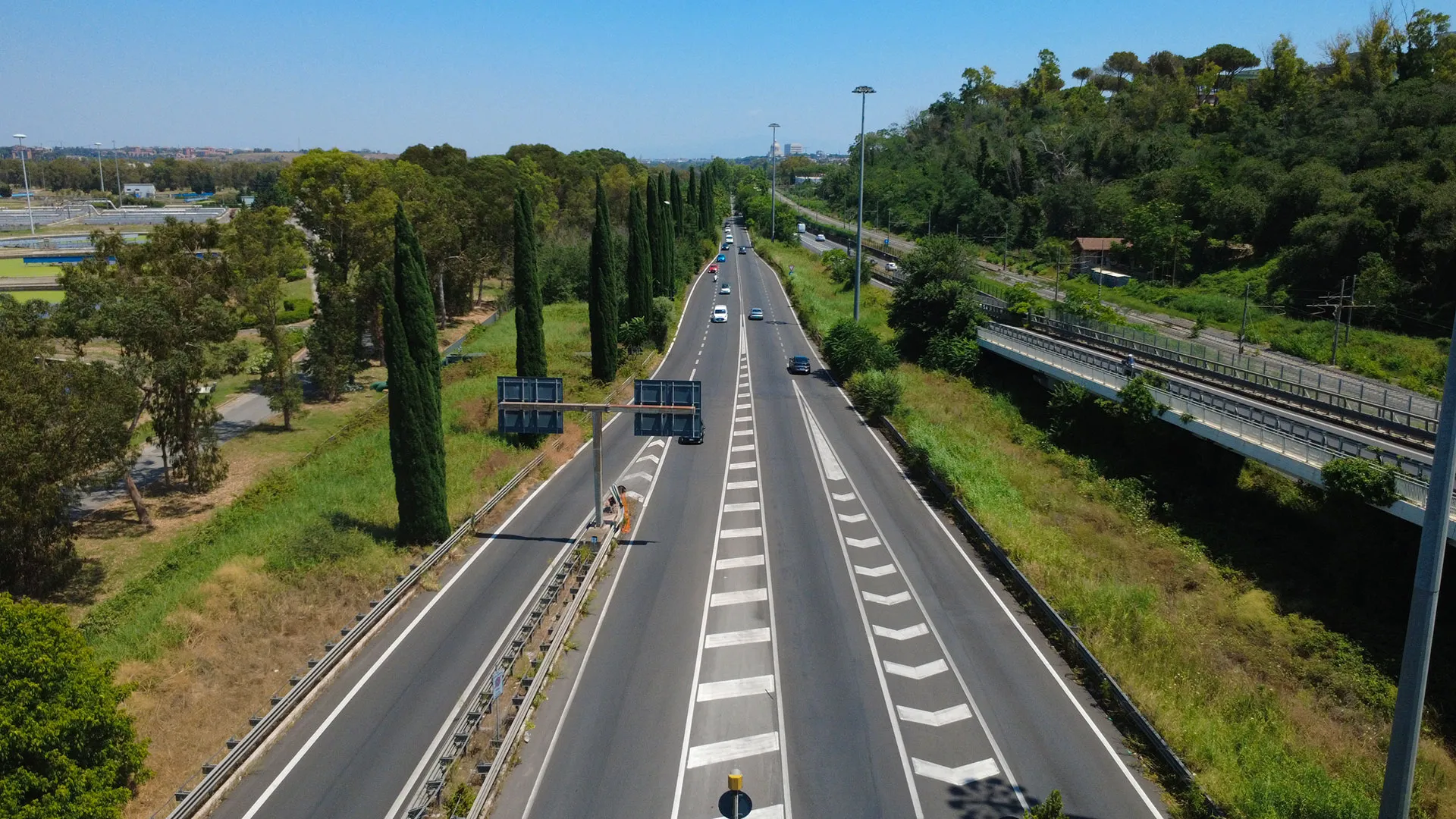 Via del Mare, doppia carreggiata con segnaletica rifatta, cantiere ANAS